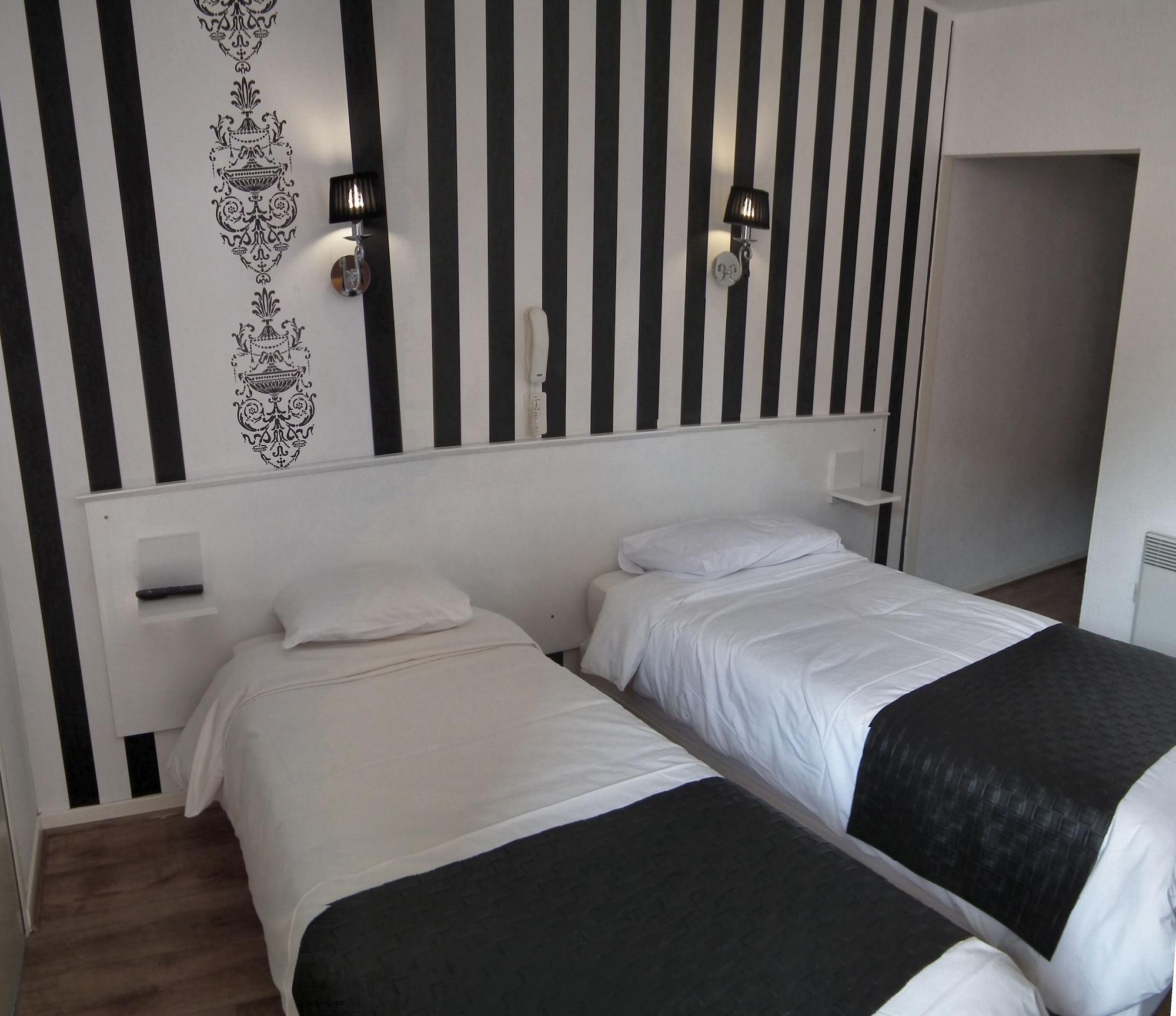 Hotel Des Pays Bas Лурд Экстерьер фото